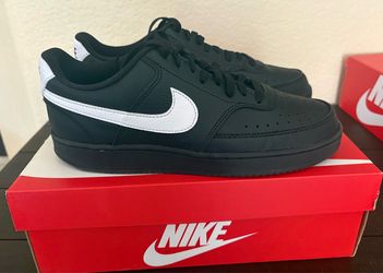 New All Black Mens Size 9 Nike