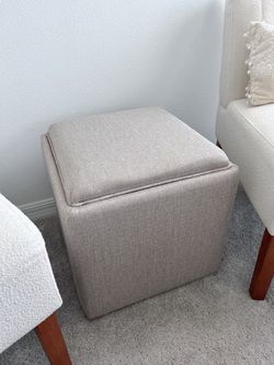 Stool seating