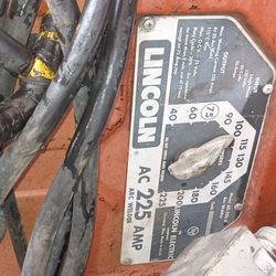 Lincoln 225 Amp Arc Welder 