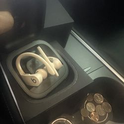 Powerbeats 