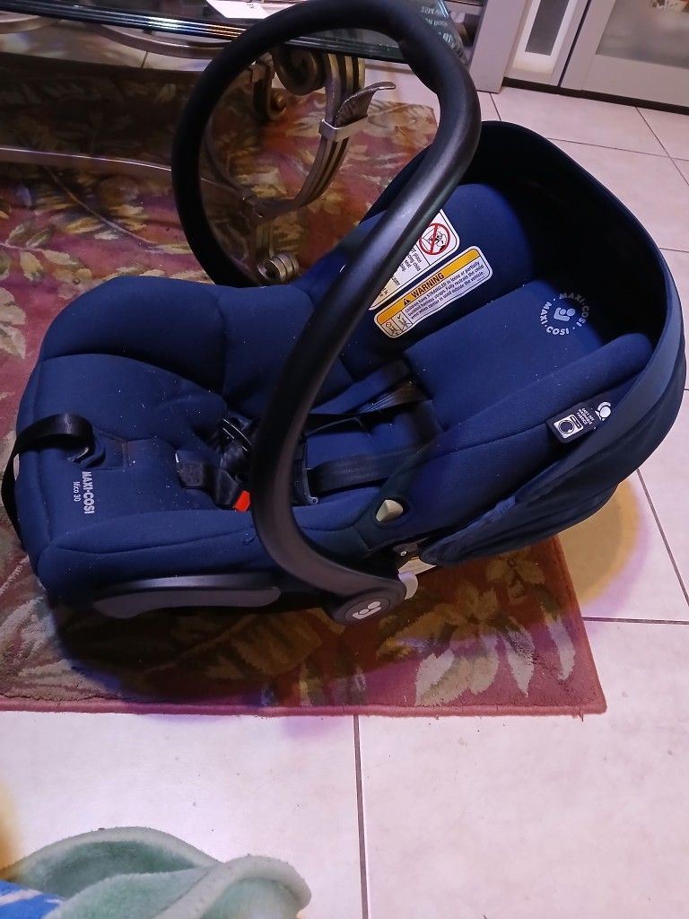 Baby Car Seat maxi cosi mico 30