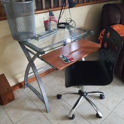 Desk ,Chair ,lamp, ++ 