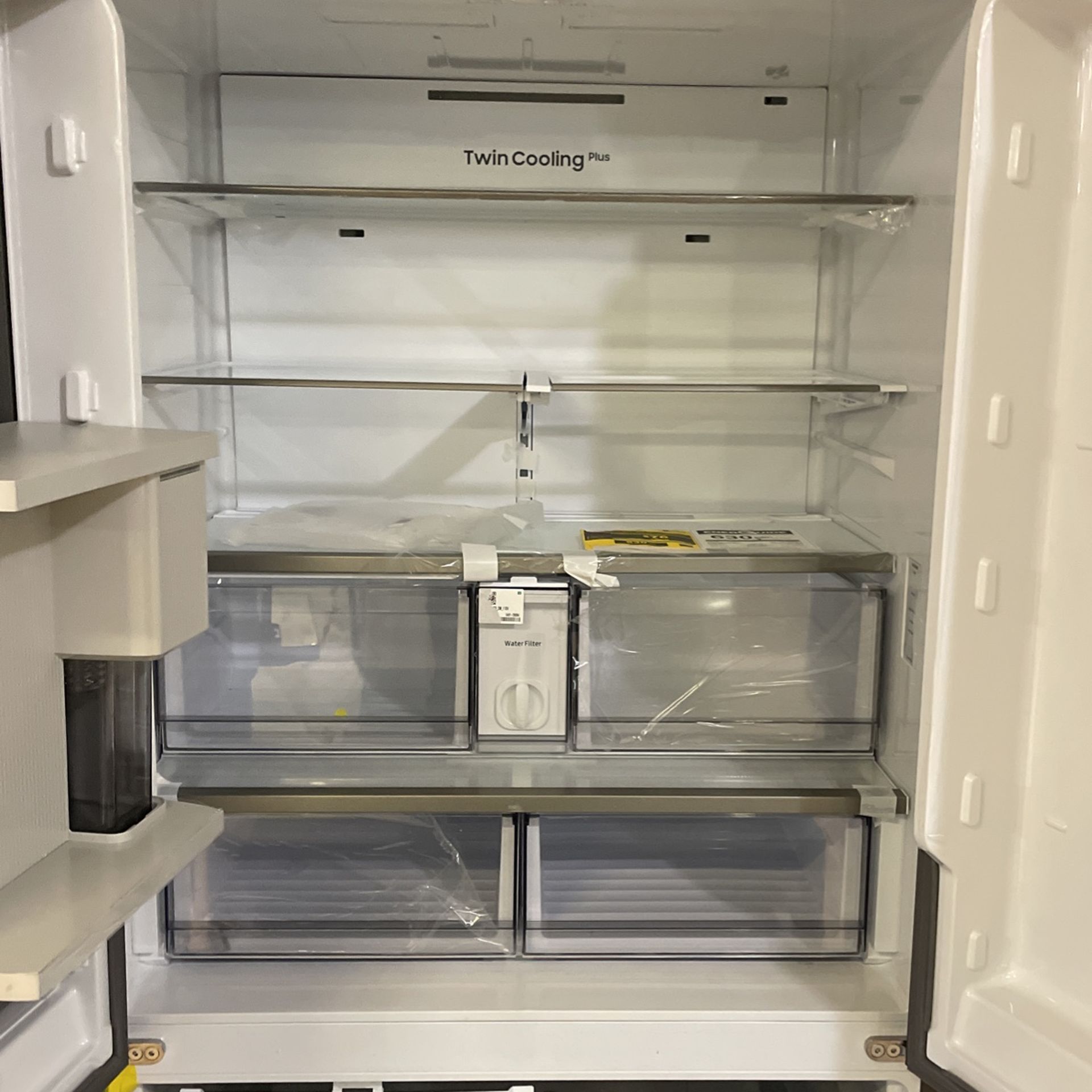 Samsung Counter Depth French Door Refrigerator With Water Dispenser And