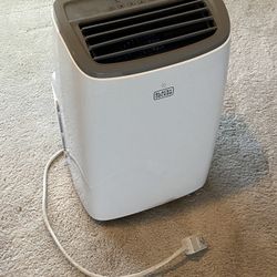 5,000 BTU PORTABLE AC UNIT