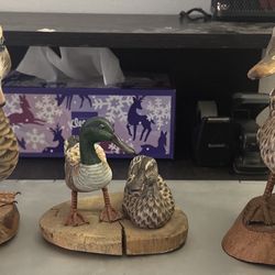 Vintage Carved Painted Wood Ducks Lot Standing & Pearched Figurine Statue Rustic