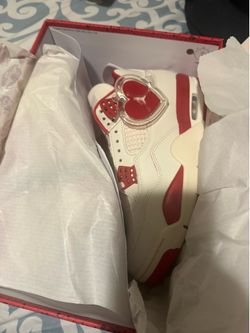 Jordan 4 valentine sz9.5 for men