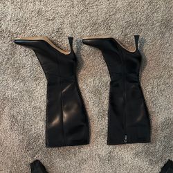 Black leather boots size 8.5
