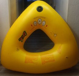 Zig Triangle Towable Water Tube