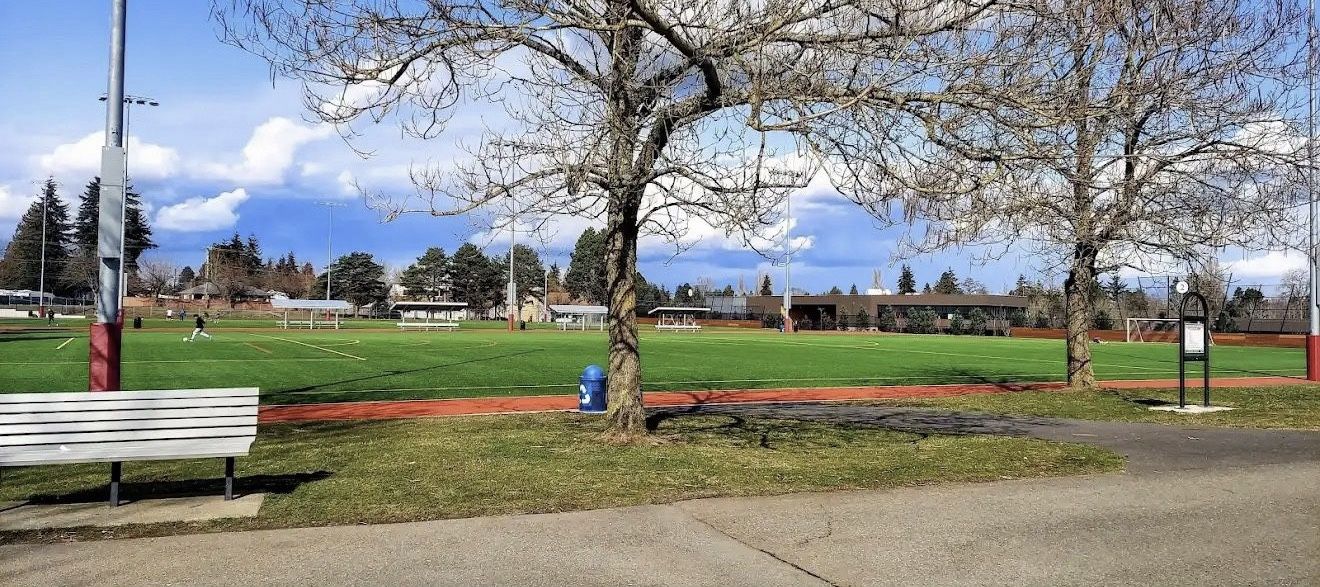 Fútbol femenino buscando ARQUERA Y DELANTERA