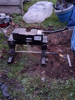 Fifthwheel slide hitch
