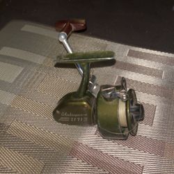 Vintage Shakespeare Dynamic 2171 Fishing Freshwater Reel