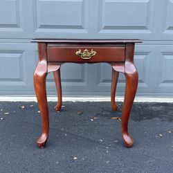Antique Bassett Queen Anne Style Accent Table 
