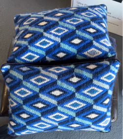 Accent pillows