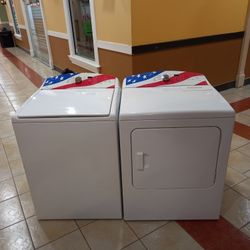Kenmore WASHER And Dryer In 