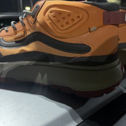 Vans MTE Crosspath Mid Marmalade