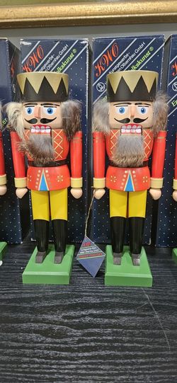 Nutcrackers 1980s German