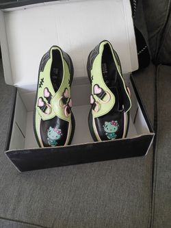 YRU SHOES  HELLO KITTY 6