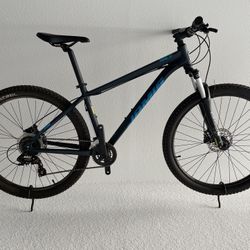 2021 Jamis Trail X Mountain Bike