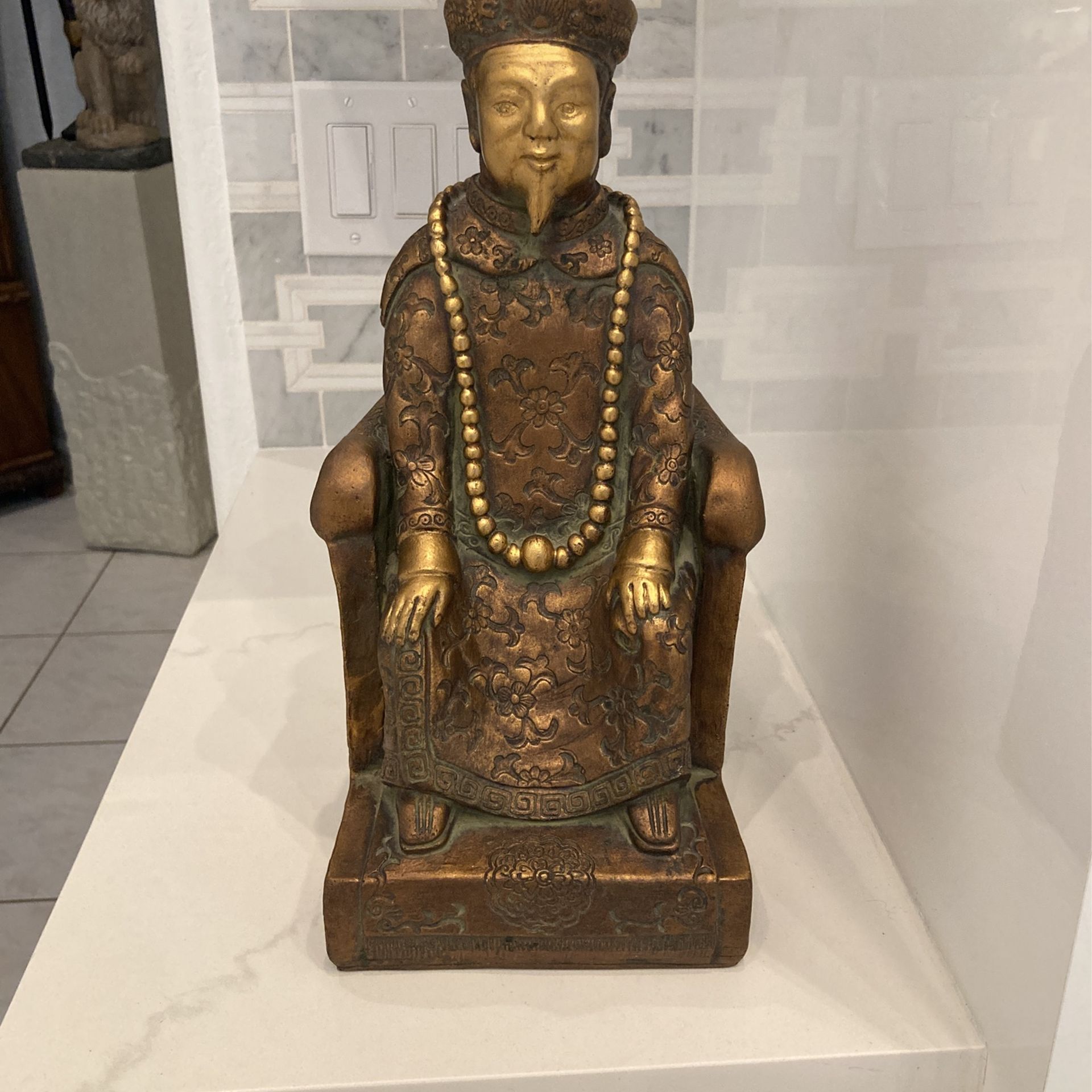 14” Seated Nobleman. Ornate & Elaborate Throne Chair. Asian Chinese Chinoiserie President Emperor Or King Statue. Gold Wise Man Philosopher Confucius