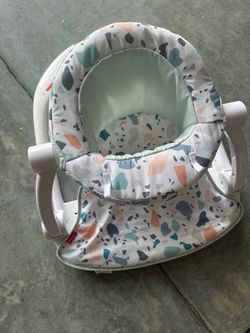 Fisher-Price Portable Baby Chair Sit-Me-Up Floor Seat With Developmental Toys & Machine Washable Seat Pad, Pacific Pebble