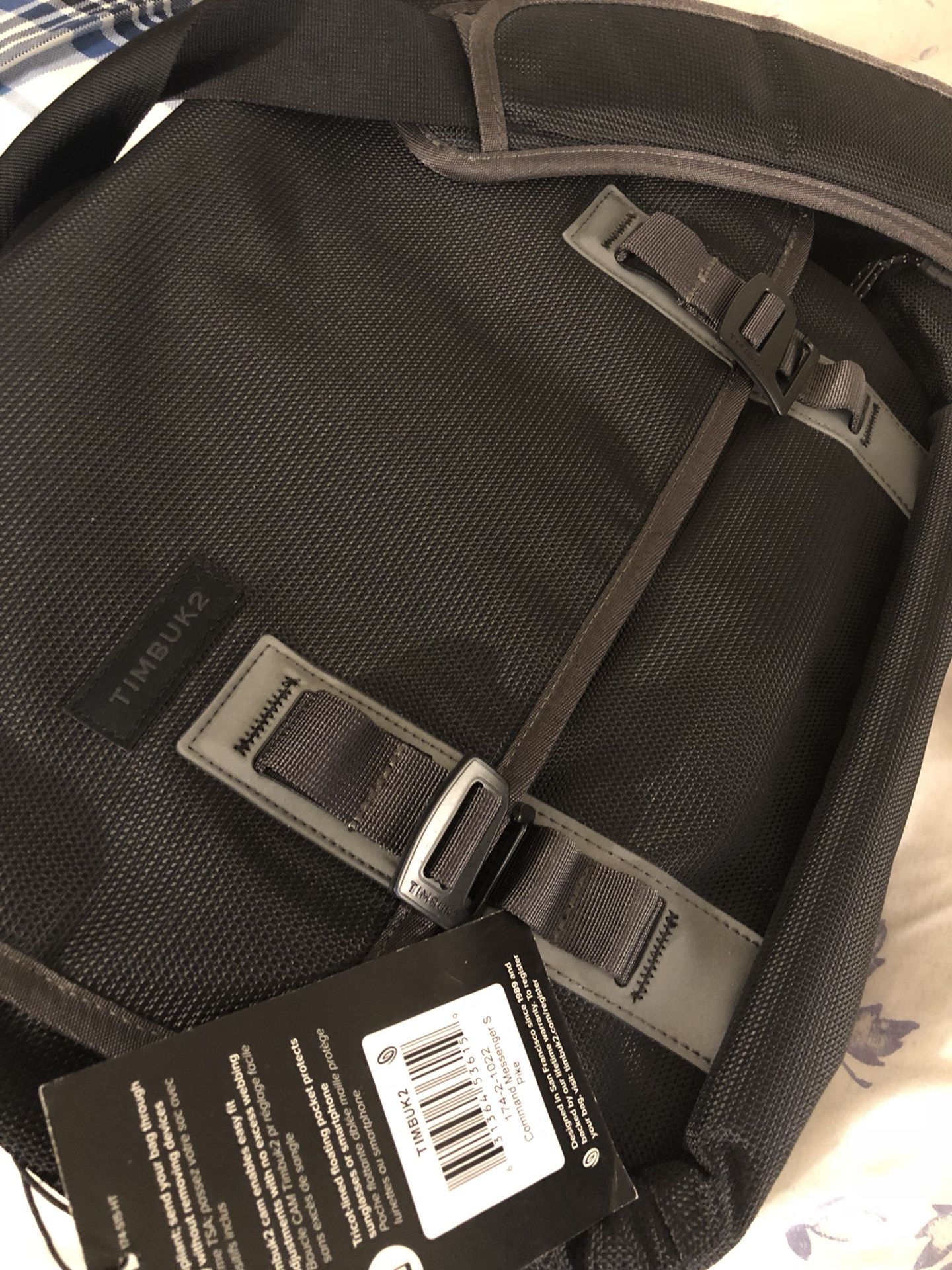 TIMBUK2 COMMAND MESSENGER BAG NWT for Sale in Las