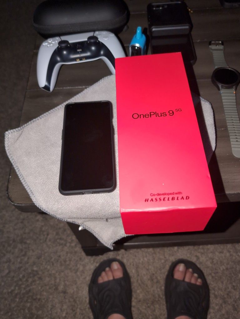OnePlus 9 With Case Unlocked