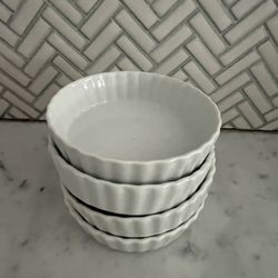 4 Mini Pie Dishes
