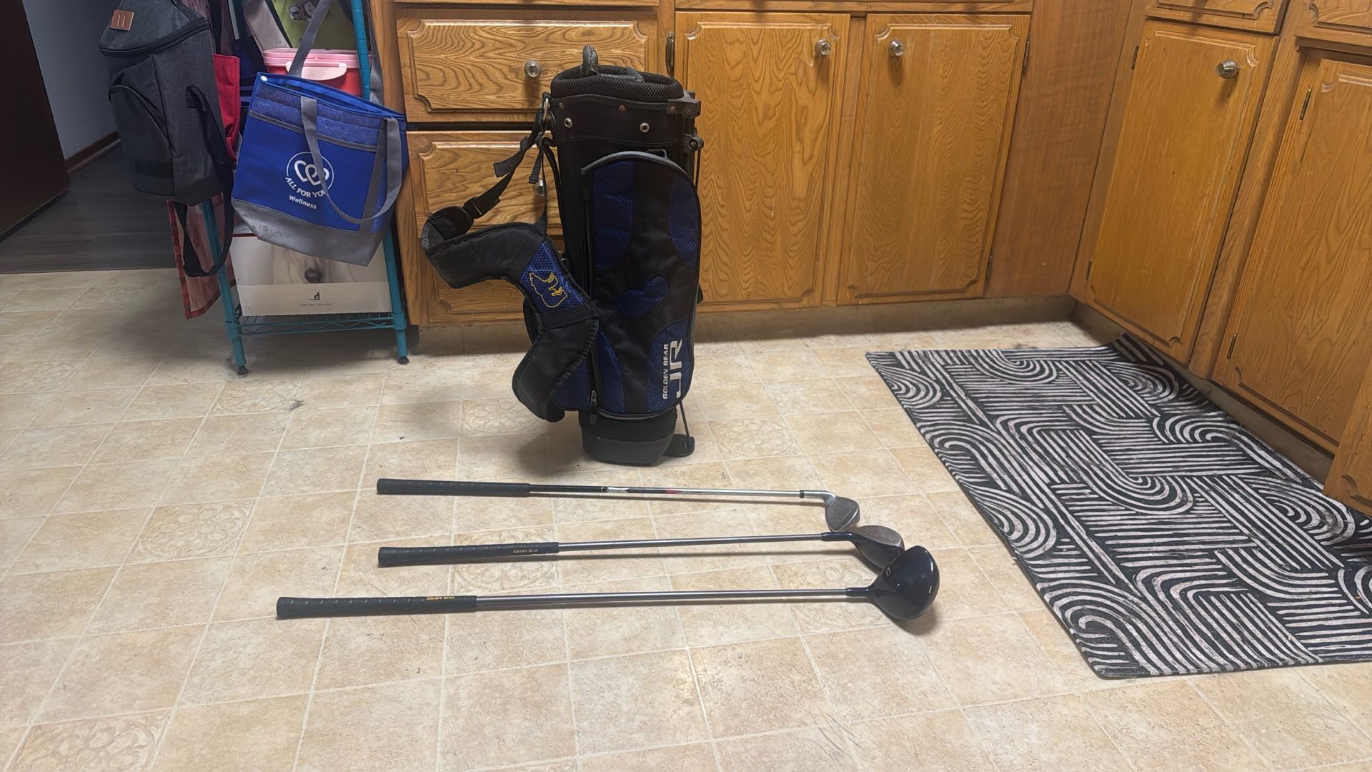 Golden Bear Jr 3 Club And Bag Children’s Golf Club Set