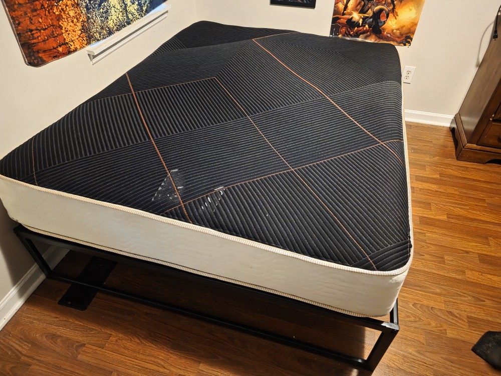 Queen Size Bed (Mattress & Frame Included)