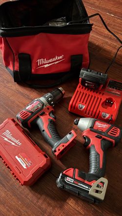 Milwaukee M18 Drill & Impact Driver Combo Kit