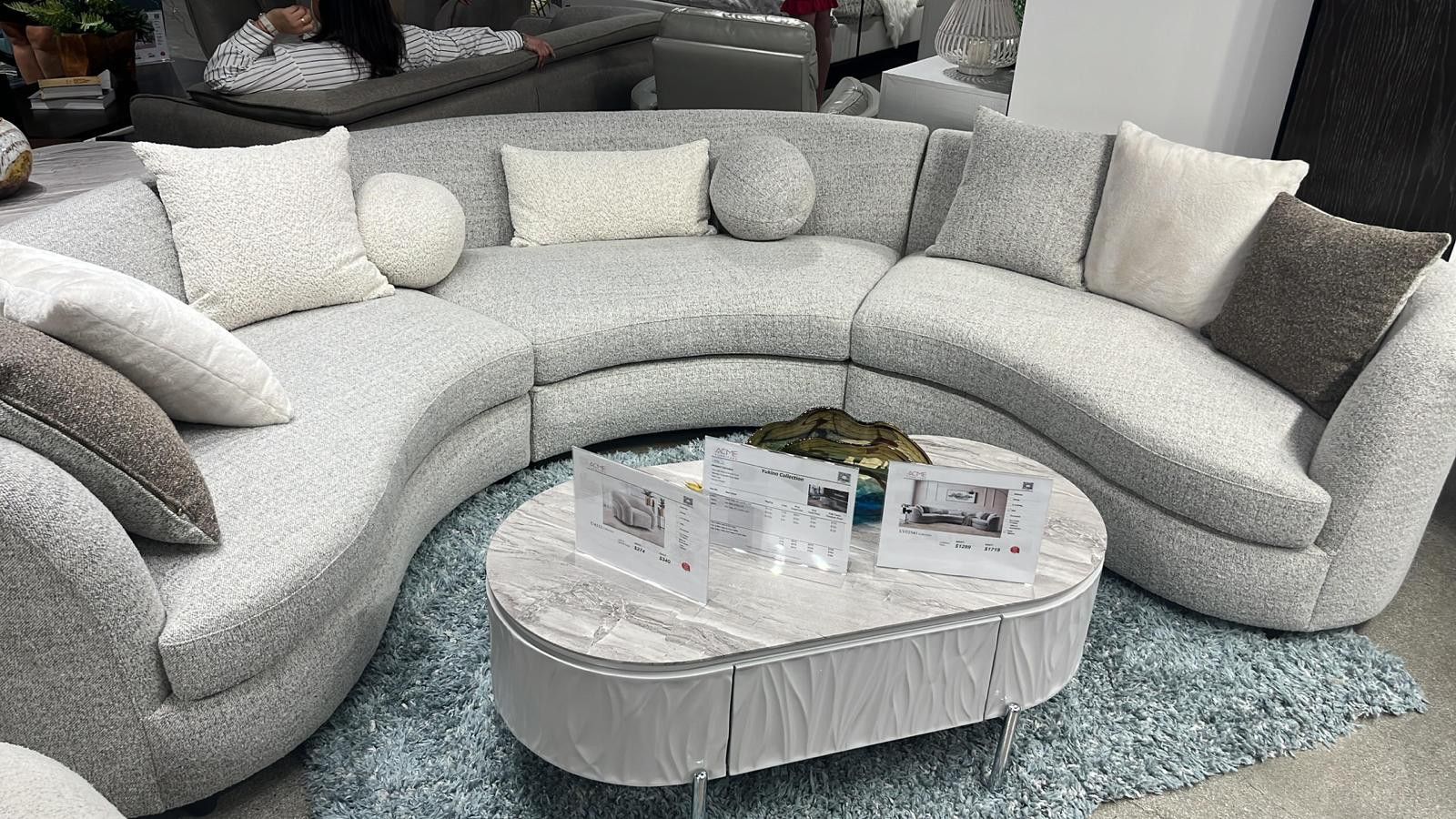 IvriaSectional Sofa W/9 Pillows
ACME$10 Down Payment And Financing Available