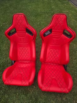 Universal Racing Bucket Seats