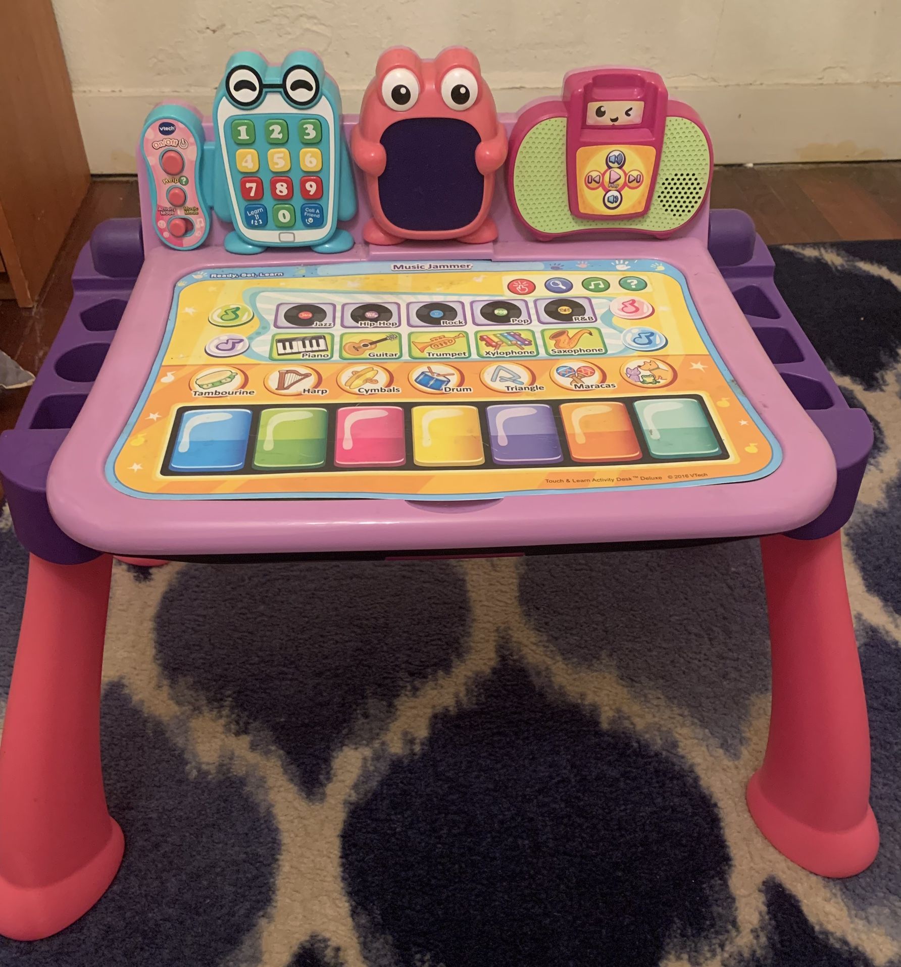 Vtech - Touch And Learn Activity Desk