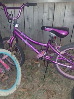 Girls bike