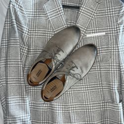 GRAY COAT AND/OR SHOES