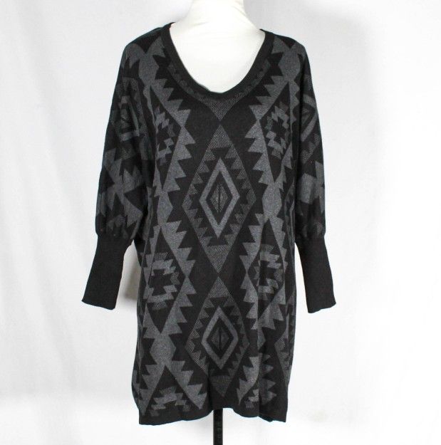 2010s Southwestern Print Black and Gray Poncho Tunic – Size M/L
