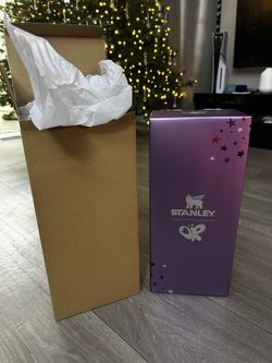 STANLEY 40 oz. Quencher H2.0 FlowState Tumbler - Olivia Rodrigo Purple SOUR Grape