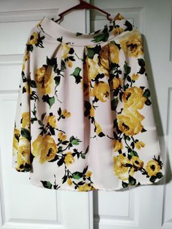 Women's floral skirt size L