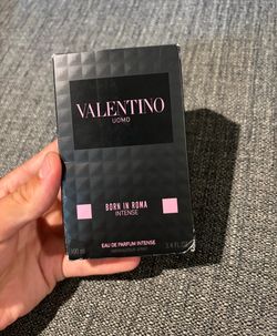 Valentino Uomo Intense Men’s Spray