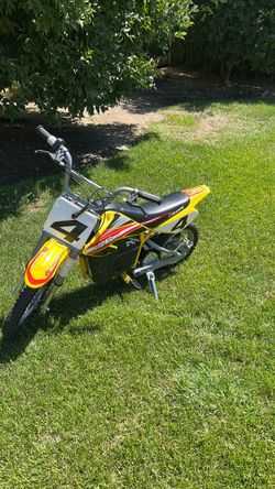 Razor MX650 Kids/Teen Electric Dirt Bike