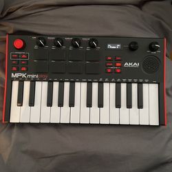 MPK mini Play (look At Description)