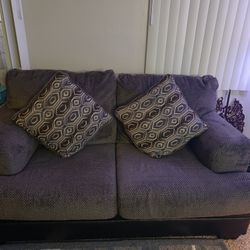 Sofa Set With Pillows 