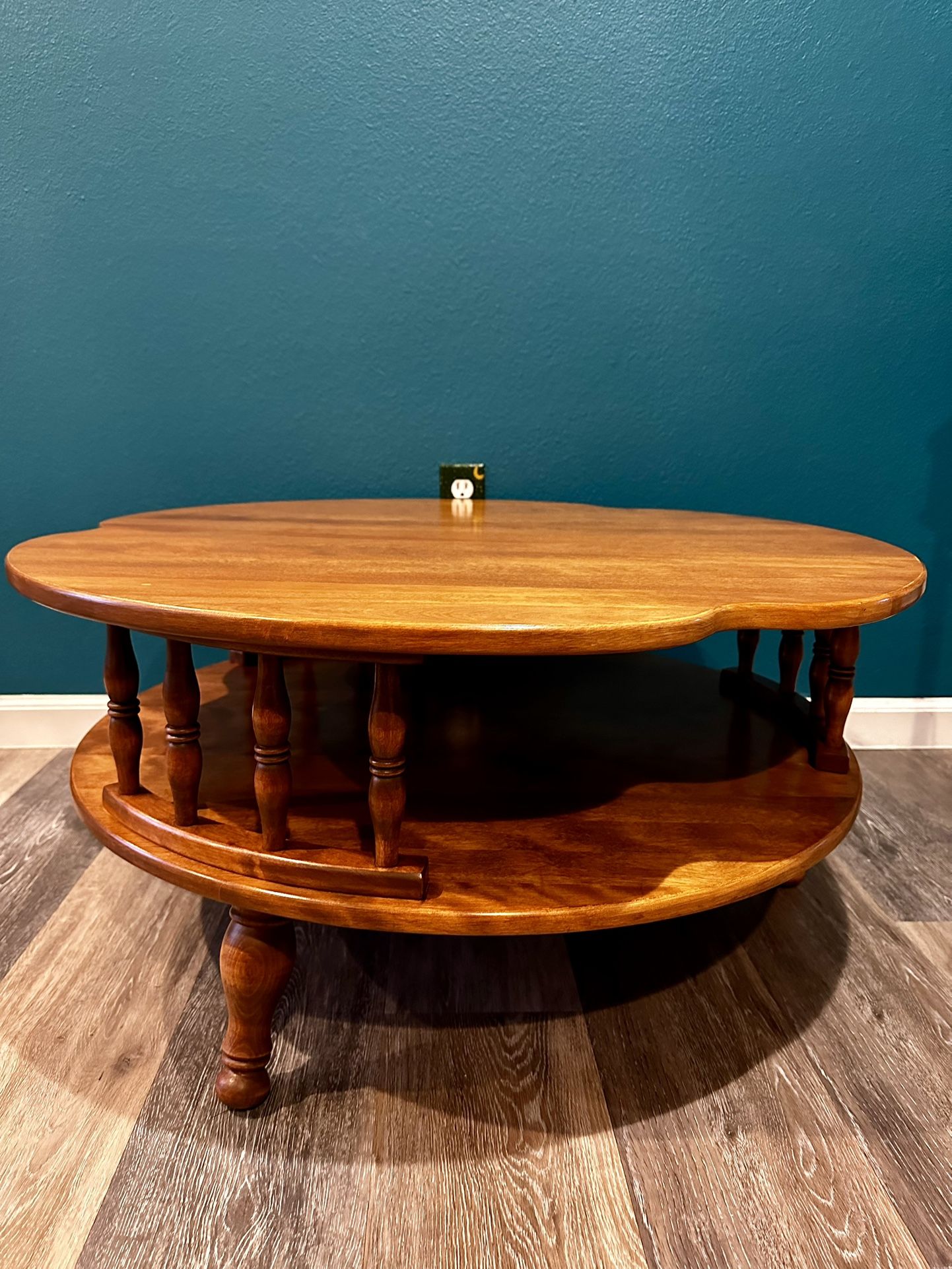 Ethan Allen Early American Round Coffee Table