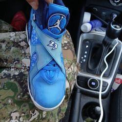 Jordan Retro 8 Snowflakes