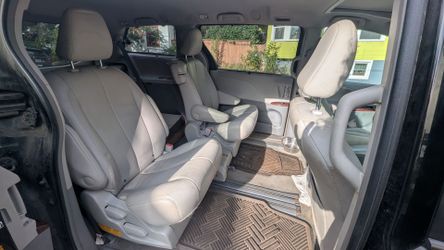 Captain's Chairs for 2013 Toyota Sienna
