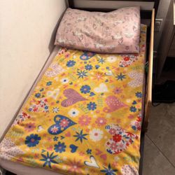Toddler Bed With Mattress 