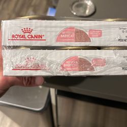 Royal Canine Mom & Kitten (48 Cans)