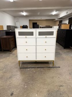 White 6 Drawer Dresser & 2 Shelves