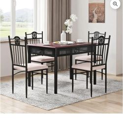 Table With 4 Chairs