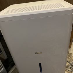 Haier dehumidifier 20 Pint
